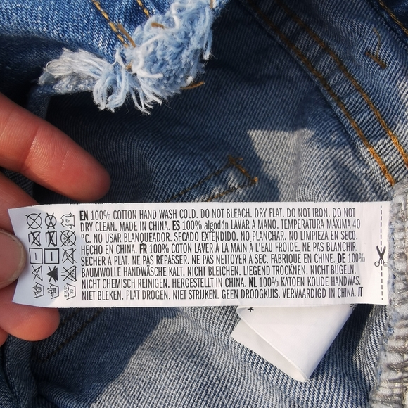 FOREVER 21 distressed blue jean skirt size 30  yellow gold thread - Picture 5 of 9